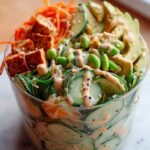 Cremiger Asiatischer Gurkensalat Bowl – Schnell & Lecker!